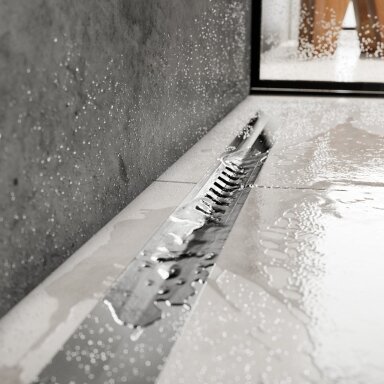 ACO ShowerDrain S+ line dušo latakas su Stripes nerūdijančiojo plieno grotelėmis