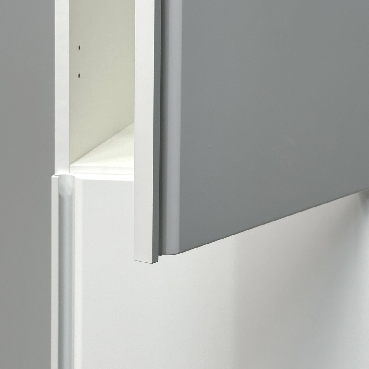 Kamė MATCH ūkinė spintelė 35 × 160 cm 14 Kamė MATCH ūkinė spintelė 35 × 160 cm 14