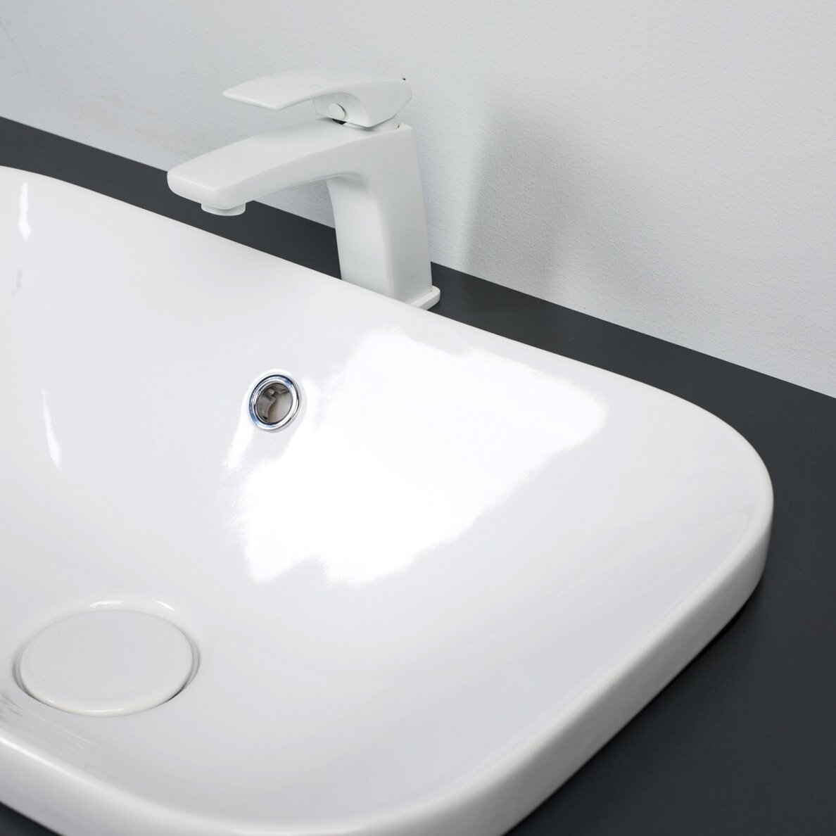 Kamė MOVADO pusiau įleidžiamas praustuvas 45 cm 1