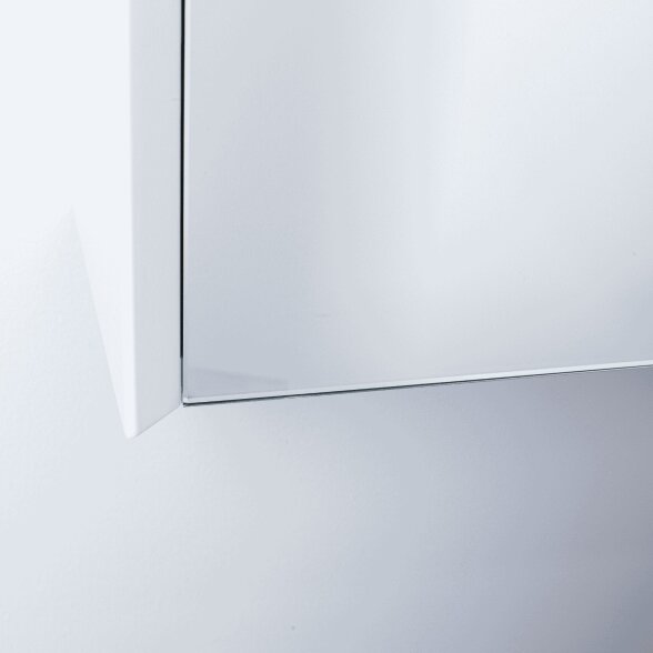 Kamė LOFT veidrodinė spintelė su LED stogeliu 80 cm 1 Kamė LOFT veidrodinė spintelė su LED stogeliu 80 cm 1